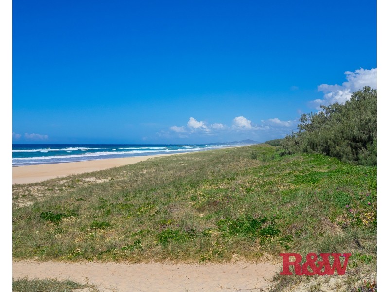 16 Antipodes Close, Castaways Beach QLD 4567
