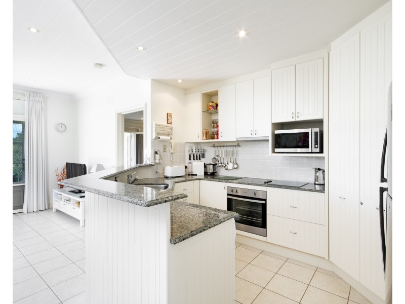 8/19 Russell Street, Noosaville QLD 4566