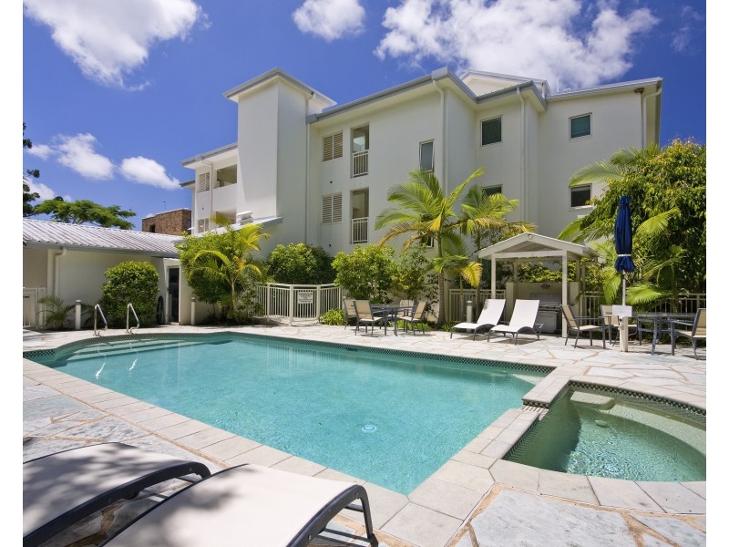 8/19 Russell Street, Noosaville QLD 4566