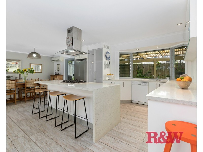 22 Wavecrest Drive, Castaways Beach QLD 4567