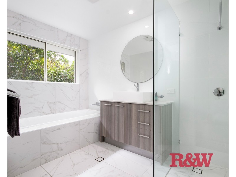 17 Habitat Place, Noosa Heads QLD 4567