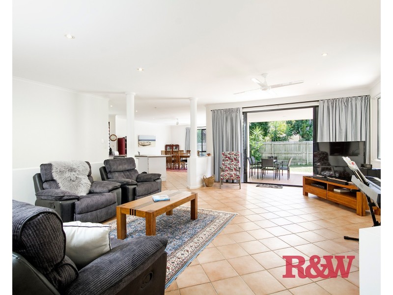 21 Driftwood Drive, Castaways Beach QLD 4567