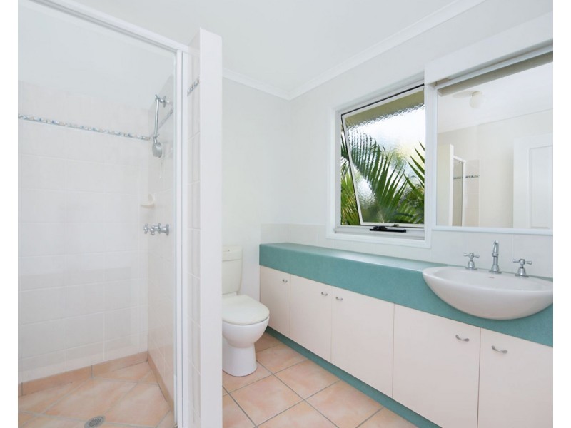 25/18 Lake Weyba Drive, Noosaville QLD 4566