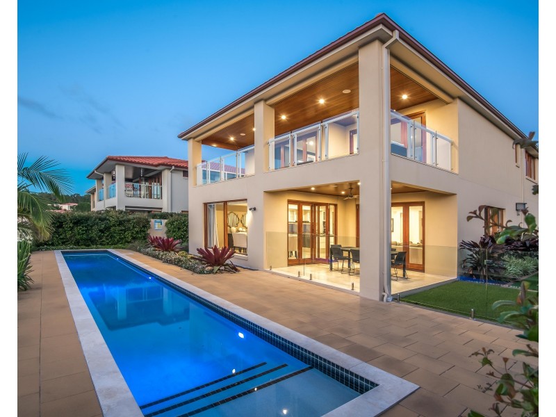 13 Springs Crescent, Noosa Springs QLD 4567