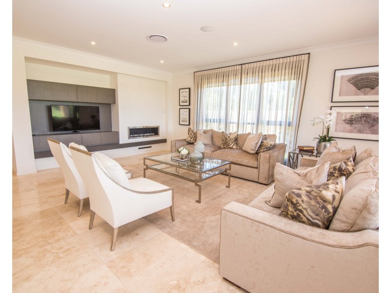 13 Springs Crescent, Noosa Springs QLD 4567