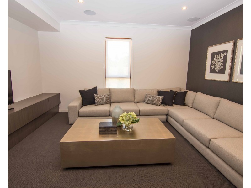 13 Springs Crescent, Noosa Springs QLD 4567