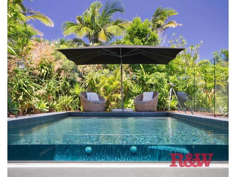 18 Moonbeam Crescent, Castaways Beach QLD 4567