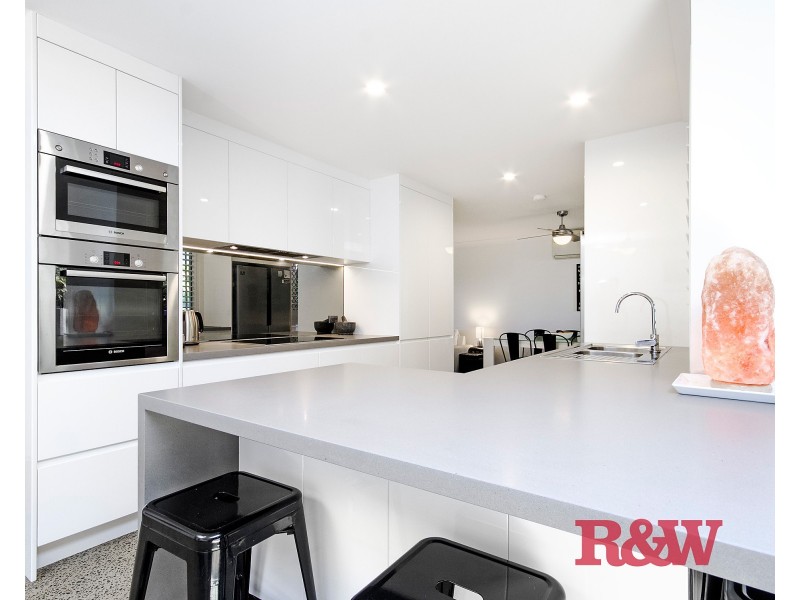 18 Moonbeam Crescent, Castaways Beach QLD 4567