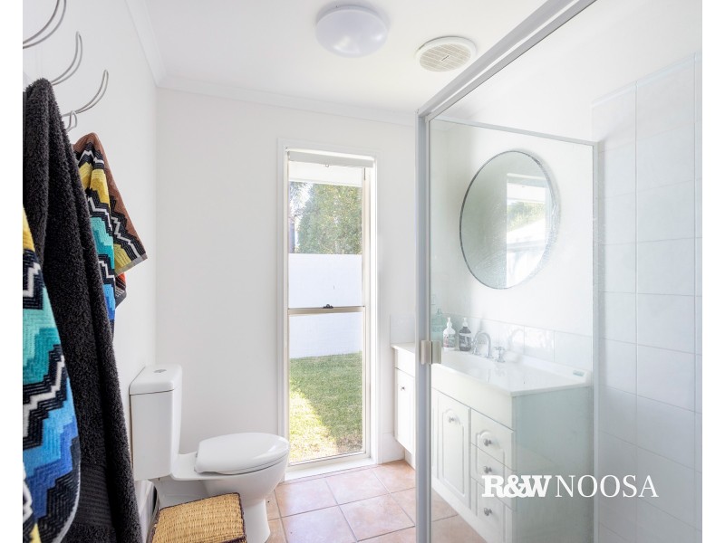 14 Moonbeam Crescent, Castaways Beach QLD 4567