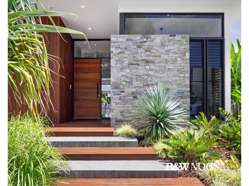 13 Janet Street, Noosaville QLD 4566