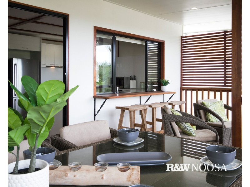 22 Nairana Rest, Noosa Heads QLD 4567