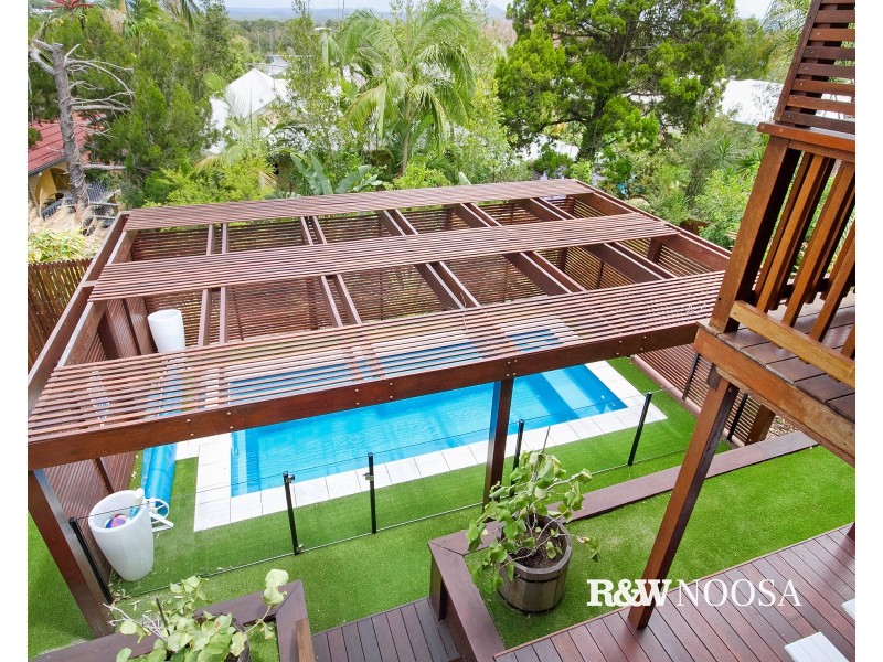 22 Nairana Rest, Noosa Heads QLD 4567