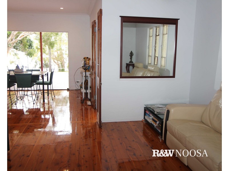 8 Boreen Parade, Boreen Point QLD 4565