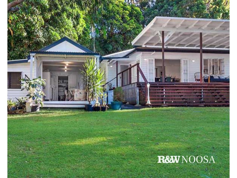 8 Boreen Parade, Boreen Point QLD 4565