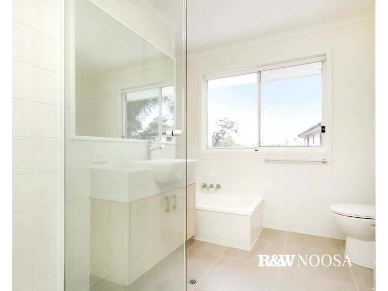 10 Longwood Drive, Peregian Springs QLD 4573