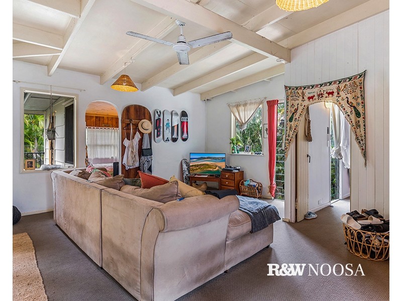 6 Cooloosa Street, Sunshine Beach QLD 4567