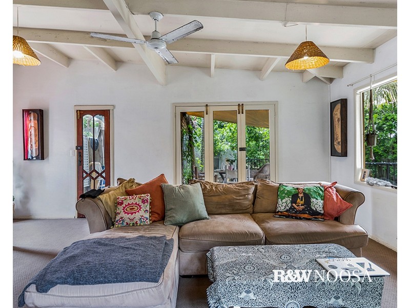 6 Cooloosa Street, Sunshine Beach QLD 4567