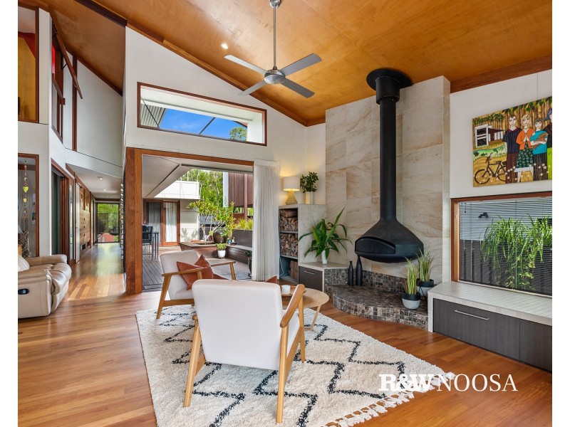 175 Lake Weyba Drive, Noosaville QLD 4566