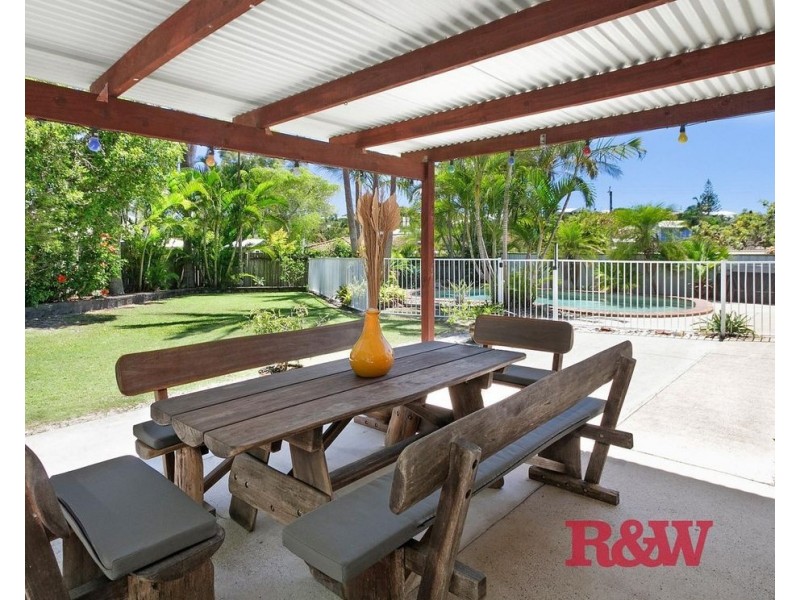 20 Dame Patti Drive, Sunrise Beach QLD 4567