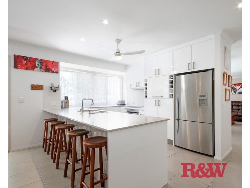 20 Dame Patti Drive, Sunrise Beach QLD 4567