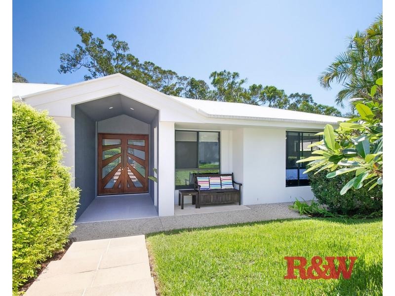 5 Burgess Drive, Tewantin QLD 4565
