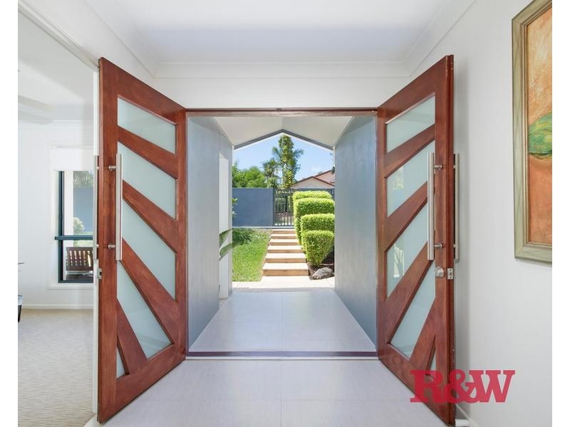 5 Burgess Drive, Tewantin QLD 4565