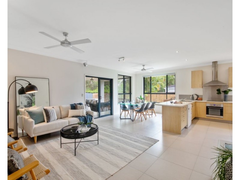5 Burgess Drive, Tewantin QLD 4565