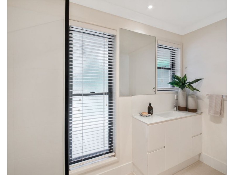 5 Burgess Drive, Tewantin QLD 4565
