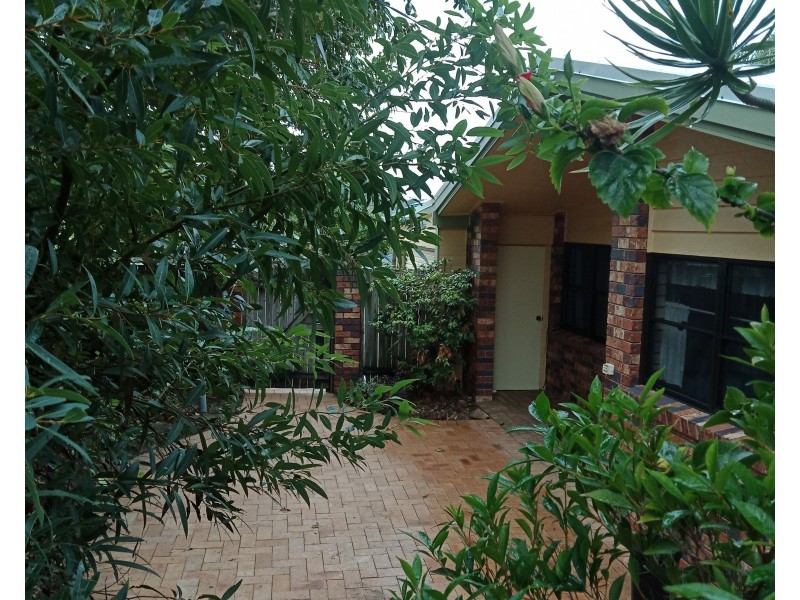 18 WYANDRA Street, Noosa Heads QLD 4567