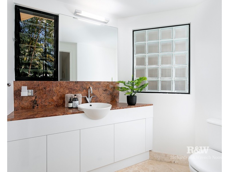 1/33 Duke Street, Sunshine Beach QLD 4567