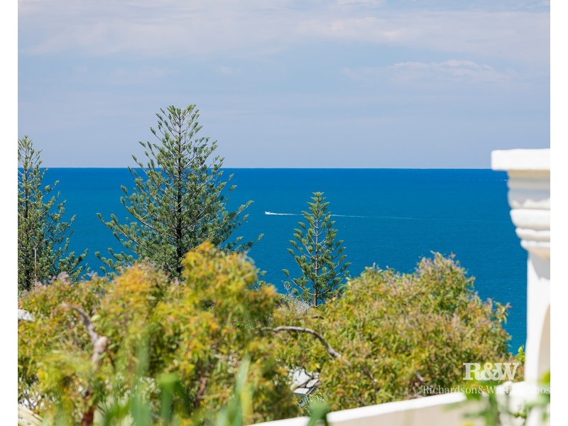 1/33 Duke Street, Sunshine Beach QLD 4567