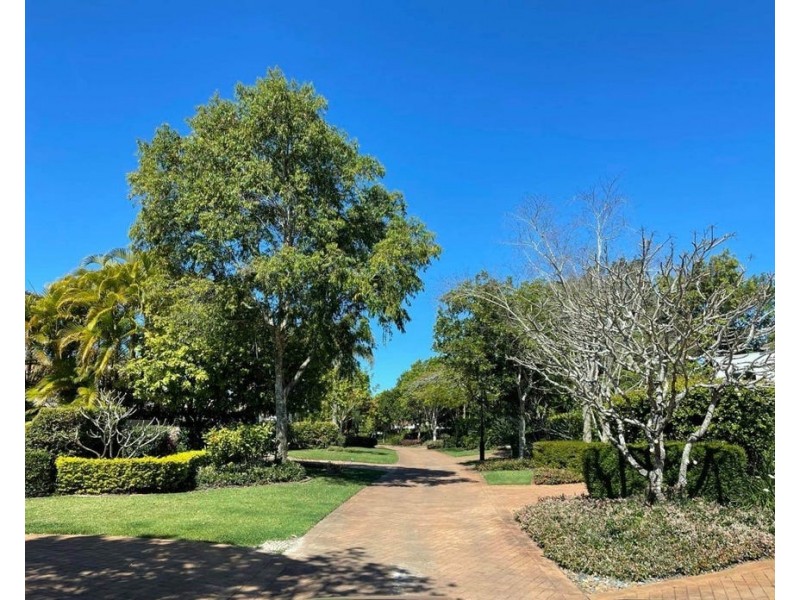 559/61 Noosa Springs Drive, Noosa Heads QLD 4567
