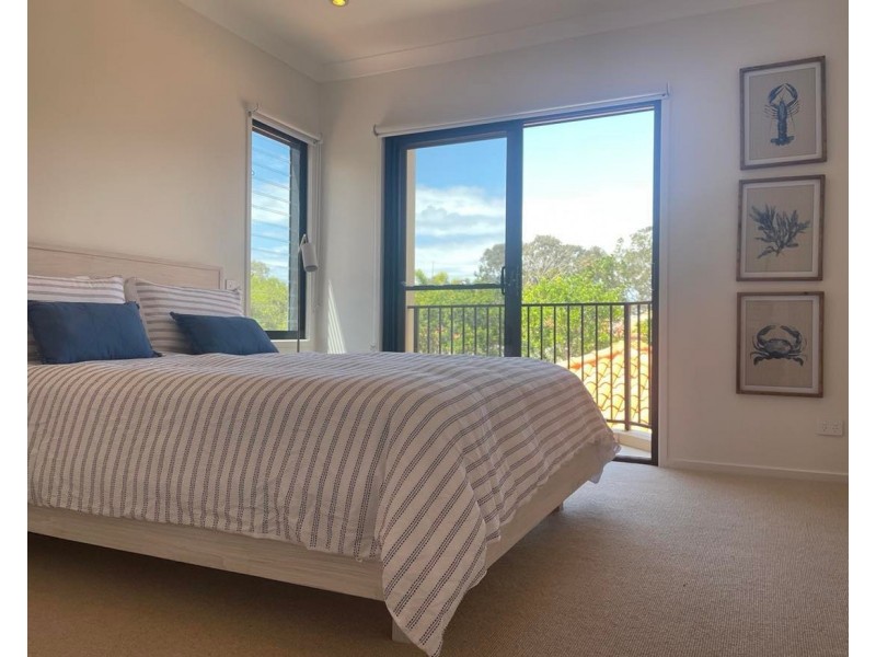 559/61 Noosa Springs Drive, Noosa Heads QLD 4567