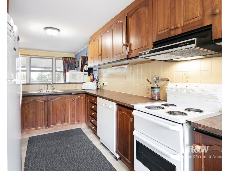 13 Attunga Heights, Noosa Heads QLD 4567