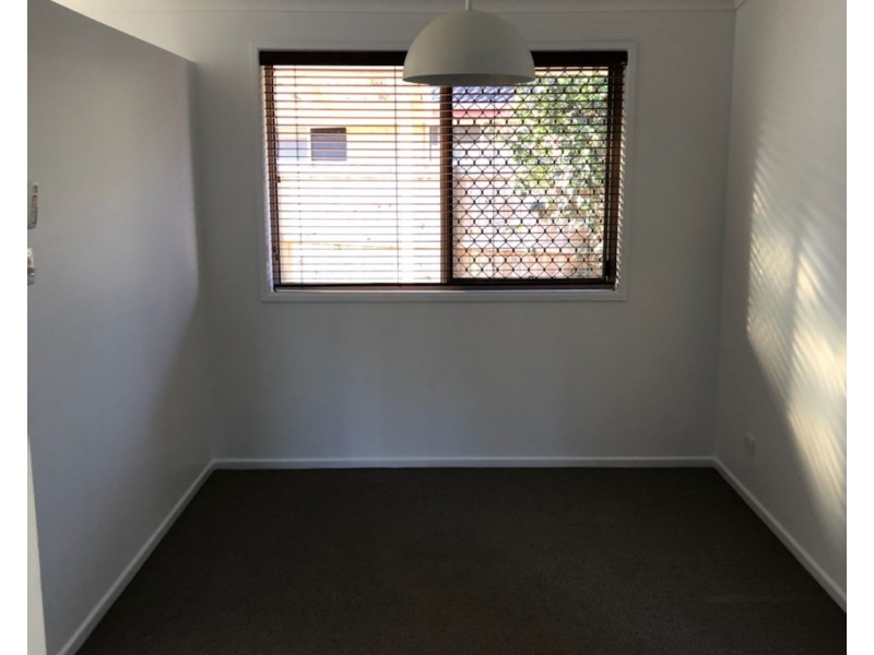 8 Columbia Drive, Sunrise Beach QLD 4567