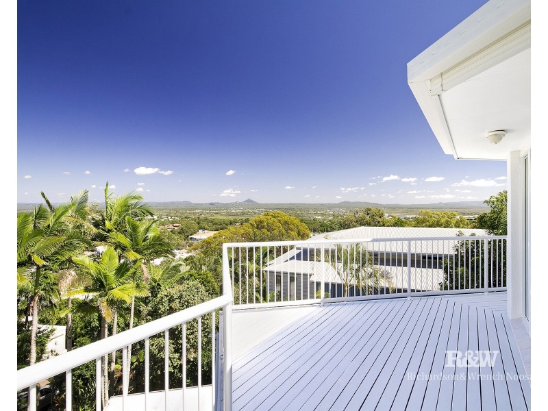 9 Mainsails Square, Noosa Heads QLD 4567