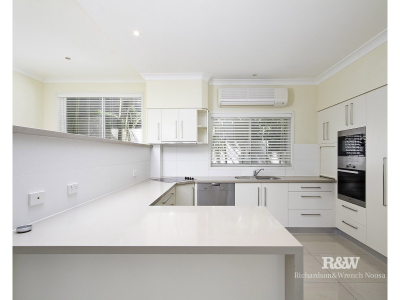 9 Mainsails Square, Noosa Heads QLD 4567