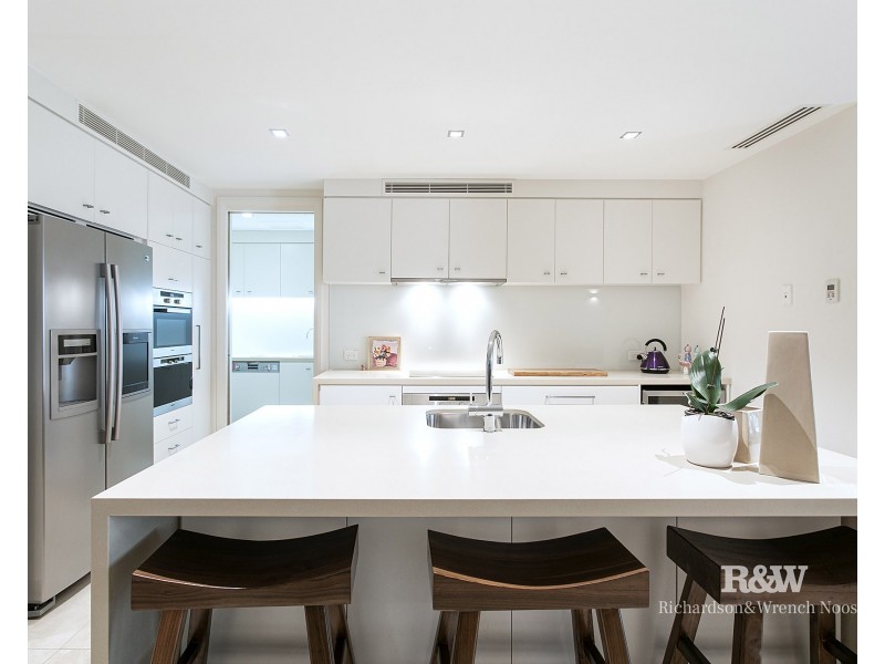 10/8 Serenity Close, Noosa Heads QLD 4567