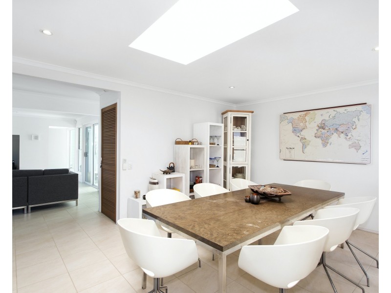 37 Dolphin Crescent, Noosaville QLD 4566