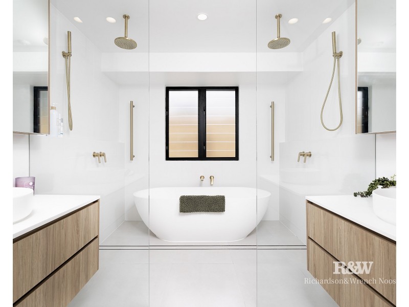 50 Shipyard Circuit, Noosaville QLD 4566