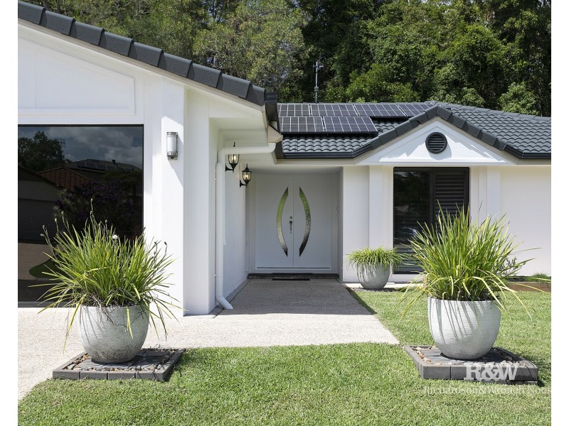 65 Lake Entrance Boulevard, Noosaville QLD 4566