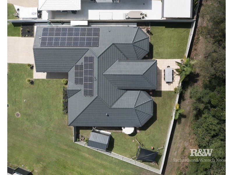 65 Lake Entrance Boulevard, Noosaville QLD 4566