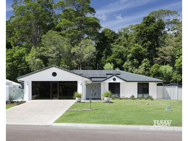 65 Lake Entrance Boulevard, Noosaville QLD 4566