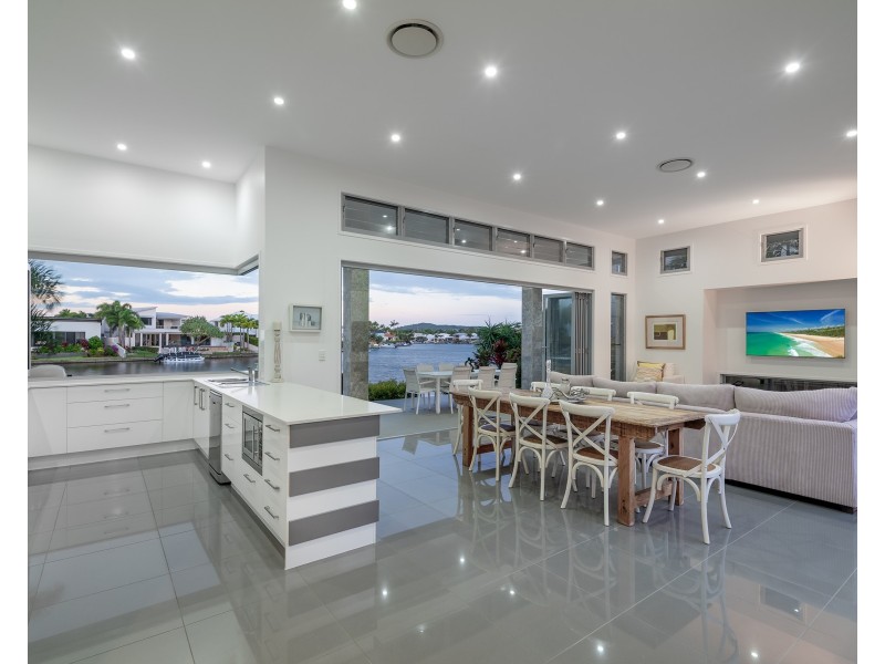 123 Shorehaven Drive, Noosa Waters QLD 4566