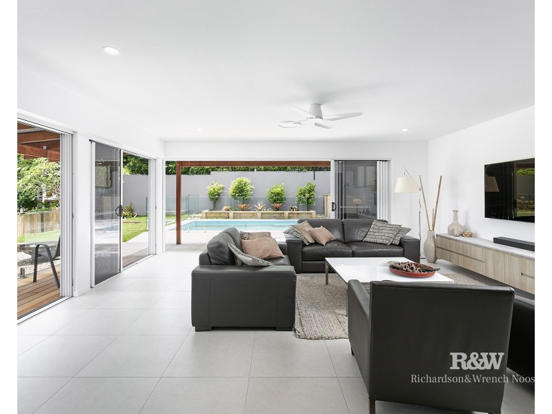 39 Nairana Rest, Noosa Heads QLD 4567