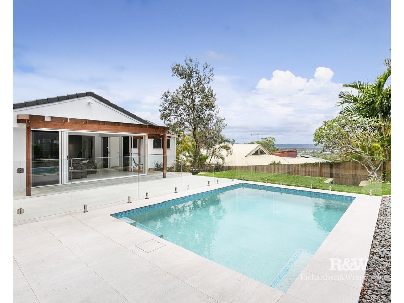 39 Nairana Rest, Noosa Heads QLD 4567