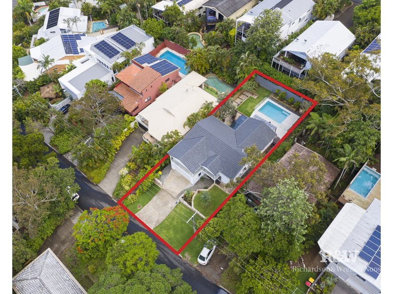 39 Nairana Rest, Noosa Heads QLD 4567