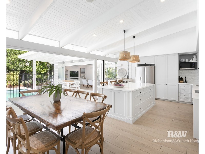 9 Cooran Court, Noosa Heads QLD 4567