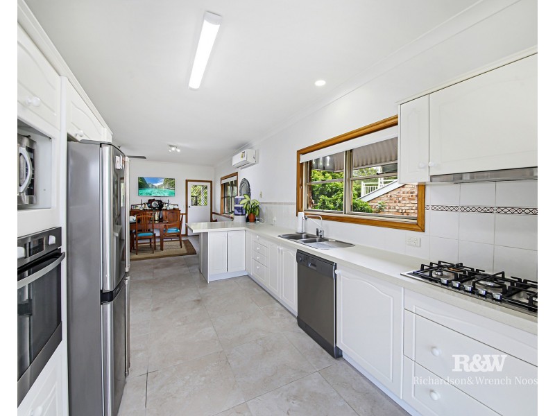 99 Persimmon Drive, Peregian Beach QLD 4573