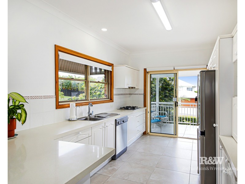 99 Persimmon Drive, Peregian Beach QLD 4573